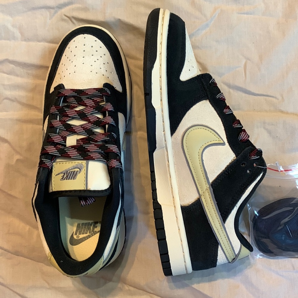 NIB women’s Nike Dunk low LX